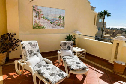 9b61f4d22c570f611ff3ebc00728dce9 - 2