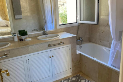 9b61f4d22c570f611ff3ebc00728dce9 - 21