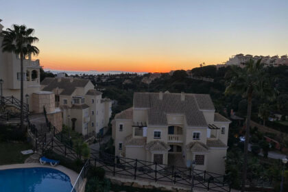 9b61f4d22c570f611ff3ebc00728dce9 - 25