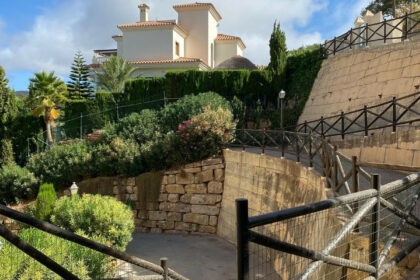 9b61f4d22c570f611ff3ebc00728dce9 - 48