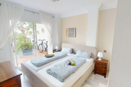 9ccf60f0385178fd6393351141e0e439 - 12