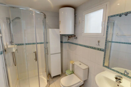 9ccf60f0385178fd6393351141e0e439 - 14