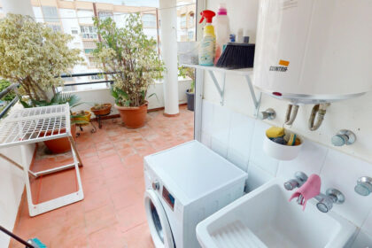 9ccf60f0385178fd6393351141e0e439 - 18