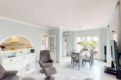 9ccf60f0385178fd6393351141e0e439 - 19