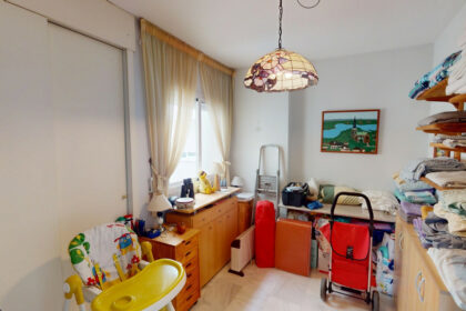 9ccf60f0385178fd6393351141e0e439 - 9