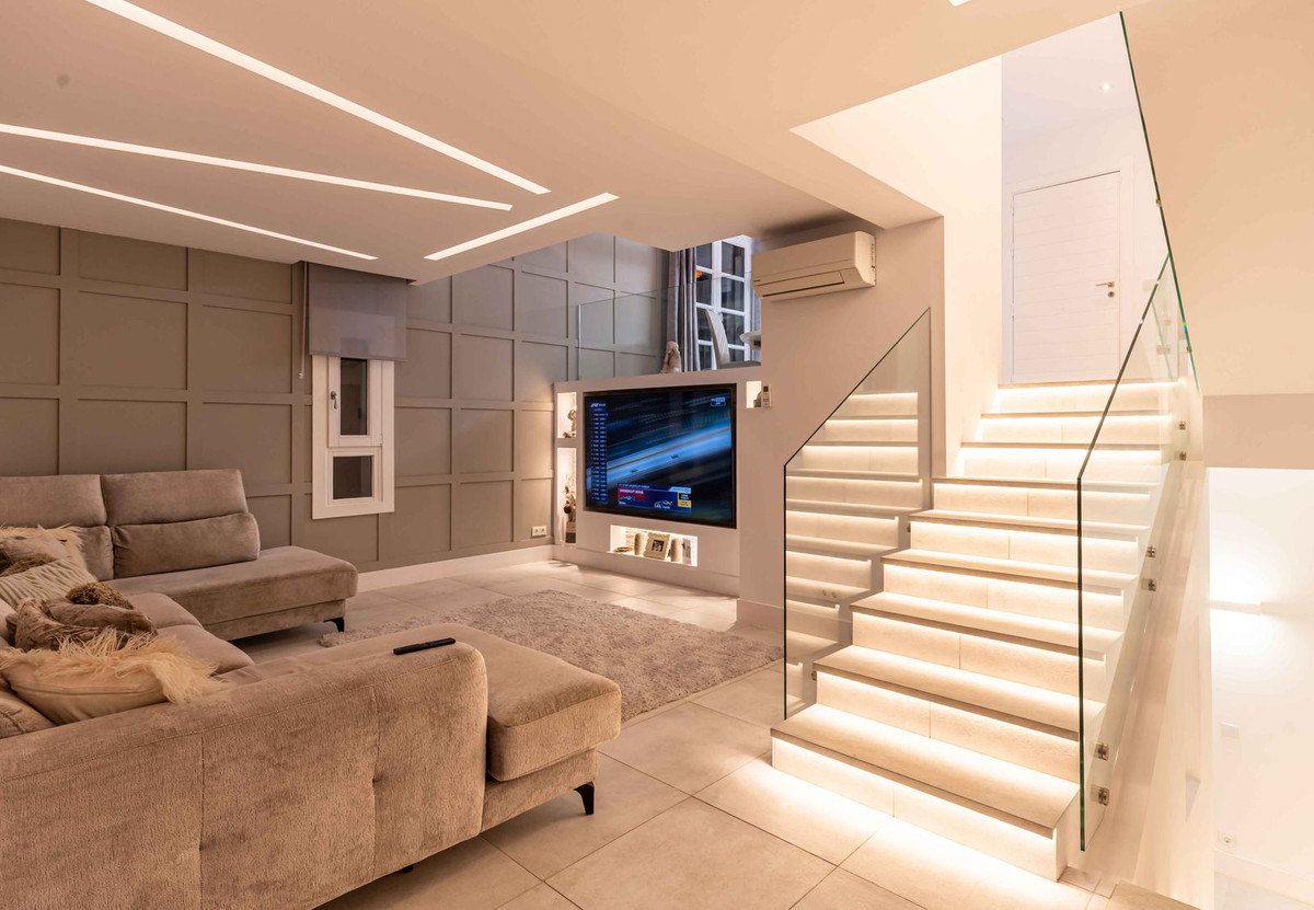 9d56d1a56d8497263d44601fb87822cb - 10