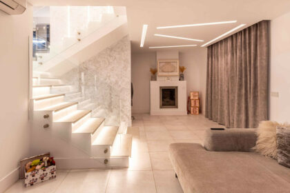 9d56d1a56d8497263d44601fb87822cb - 13