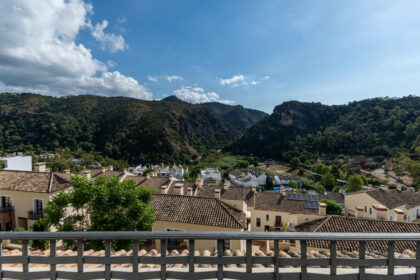 9d56d1a56d8497263d44601fb87822cb - 20