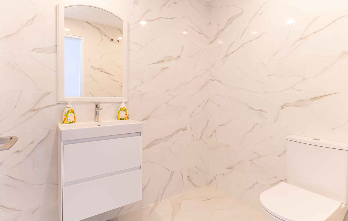 9d56d1a56d8497263d44601fb87822cb - 22