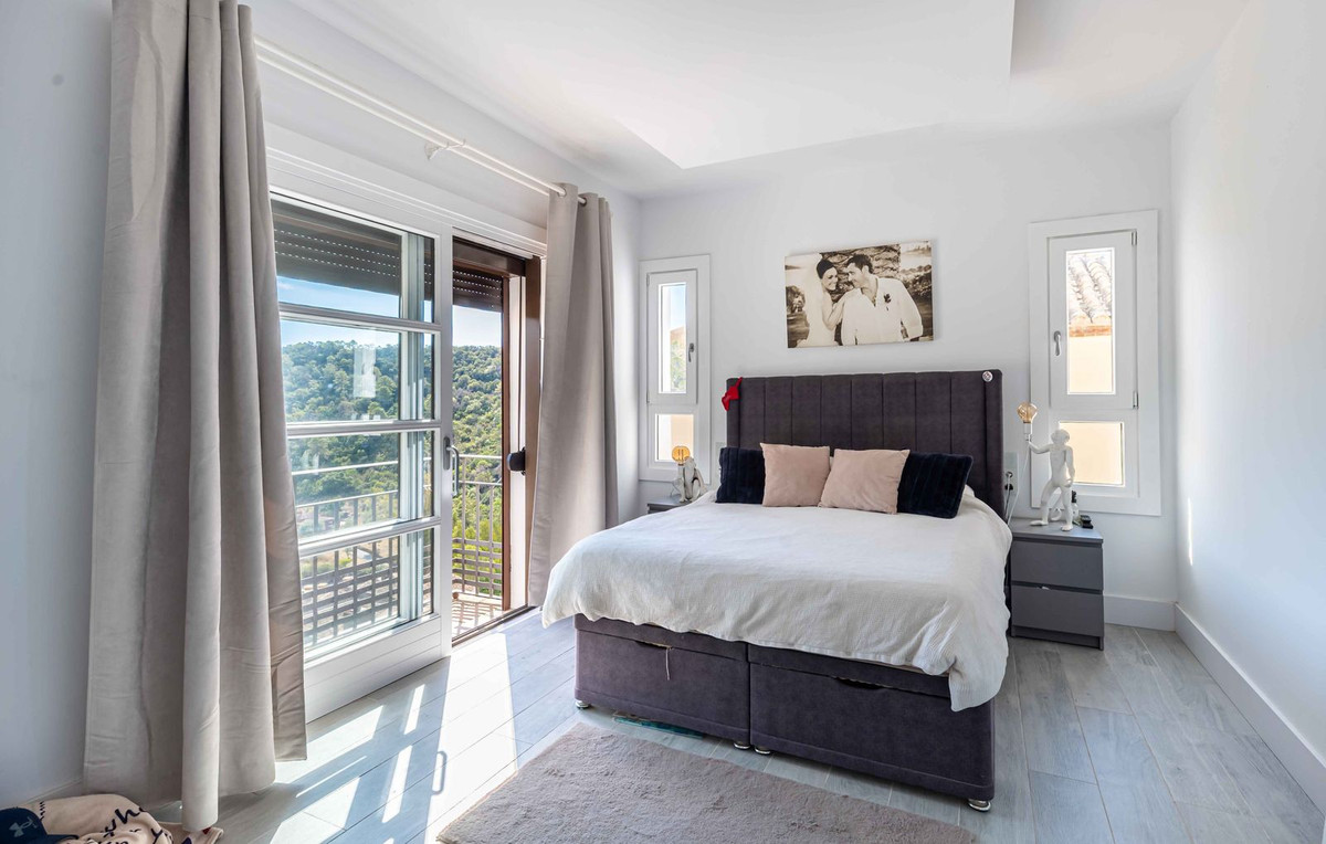 9d56d1a56d8497263d44601fb87822cb - 26