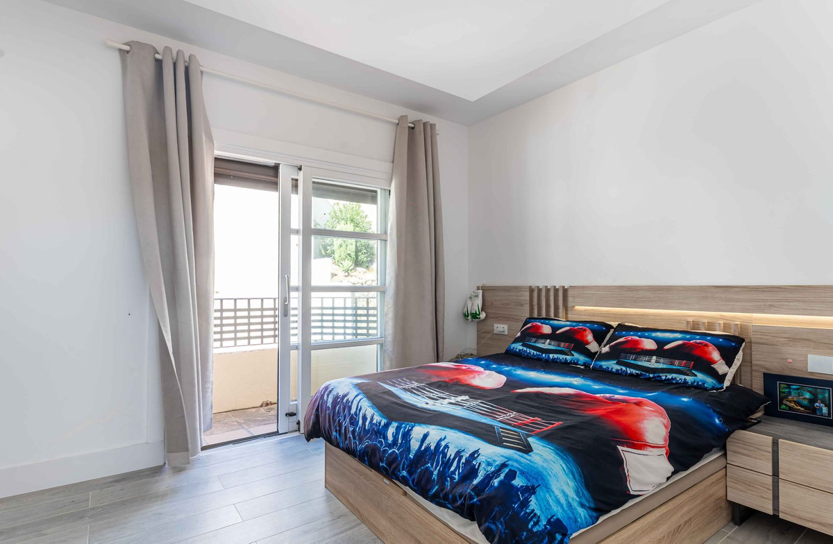 9d56d1a56d8497263d44601fb87822cb - 30