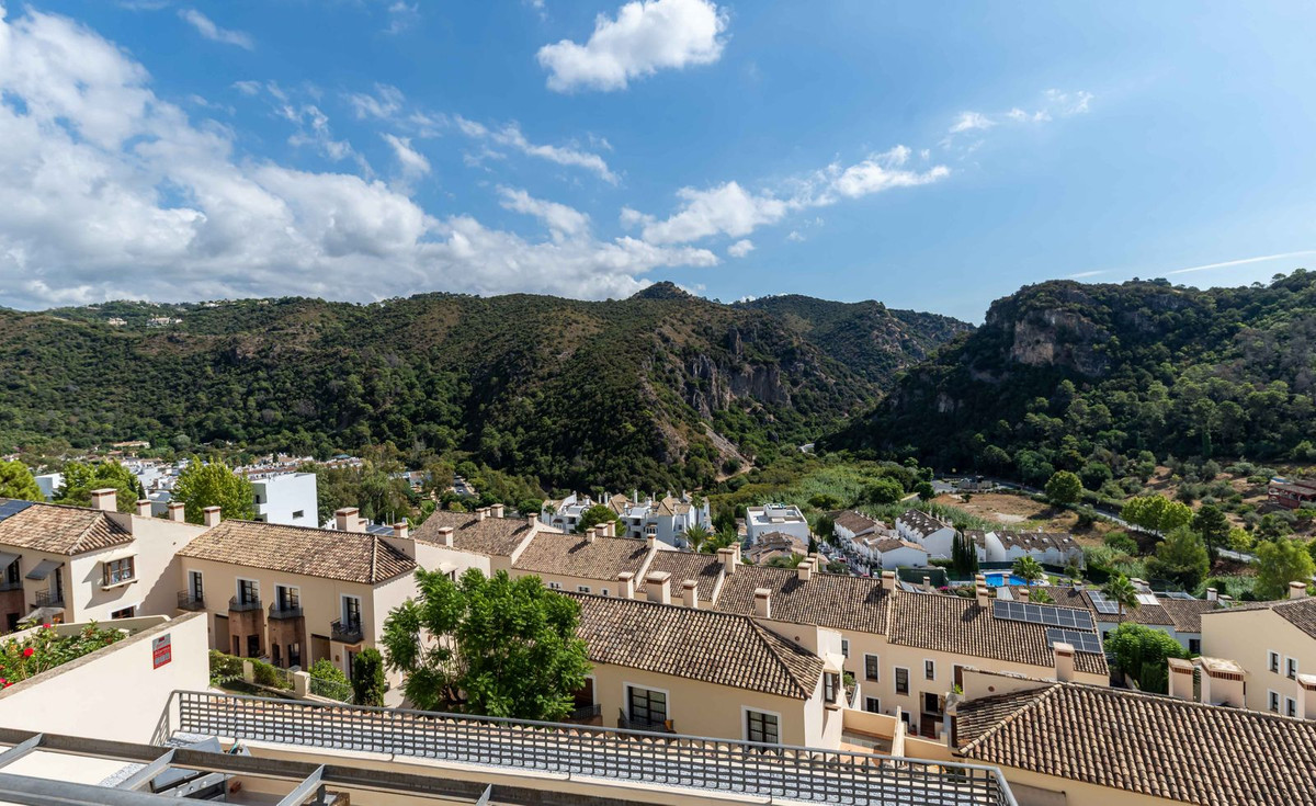 9d56d1a56d8497263d44601fb87822cb - 38