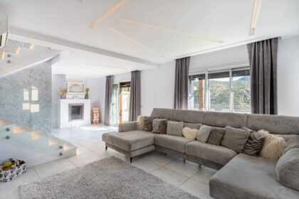 9d56d1a56d8497263d44601fb87822cb - 4