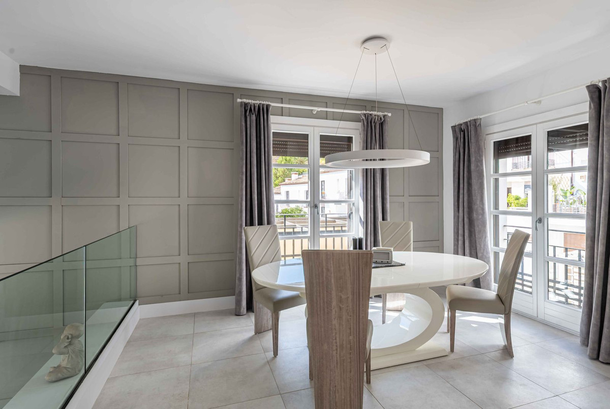 9d56d1a56d8497263d44601fb87822cb - 5