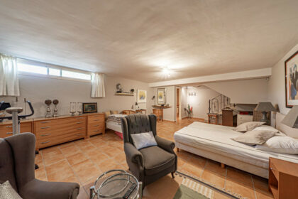 9d61c335db09150999d2166d61fe2bfc - 30