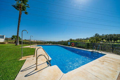 9d61c335db09150999d2166d61fe2bfc - 33