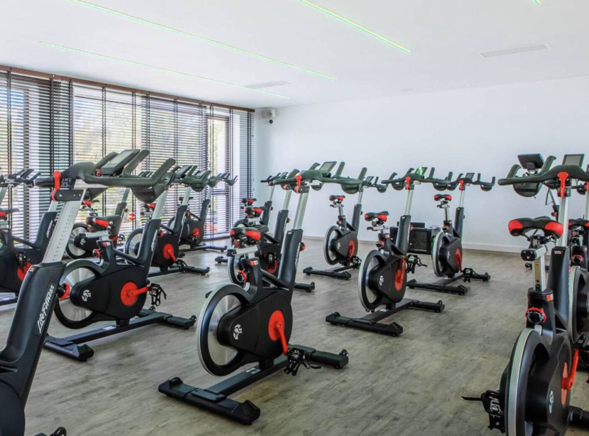 9da5d1fd8d2b73b4067c3a19d380fde0 - 24