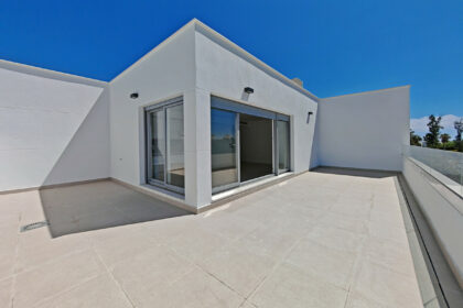 9dcca4d3422fde42ff0ebbbbdff99391 - 12