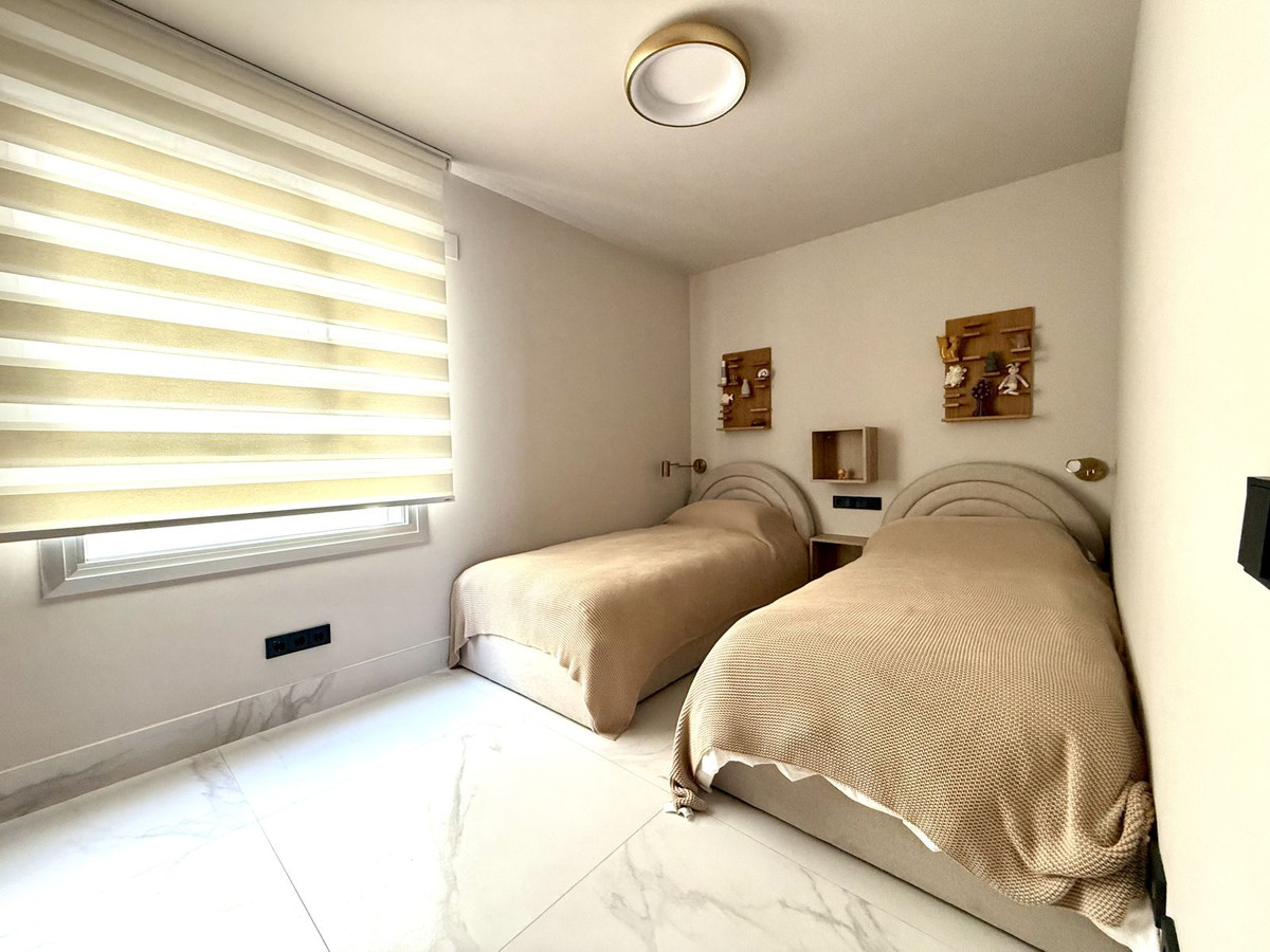 9de4468f8ed25f2602a3db6c1cfc5b6d - 23