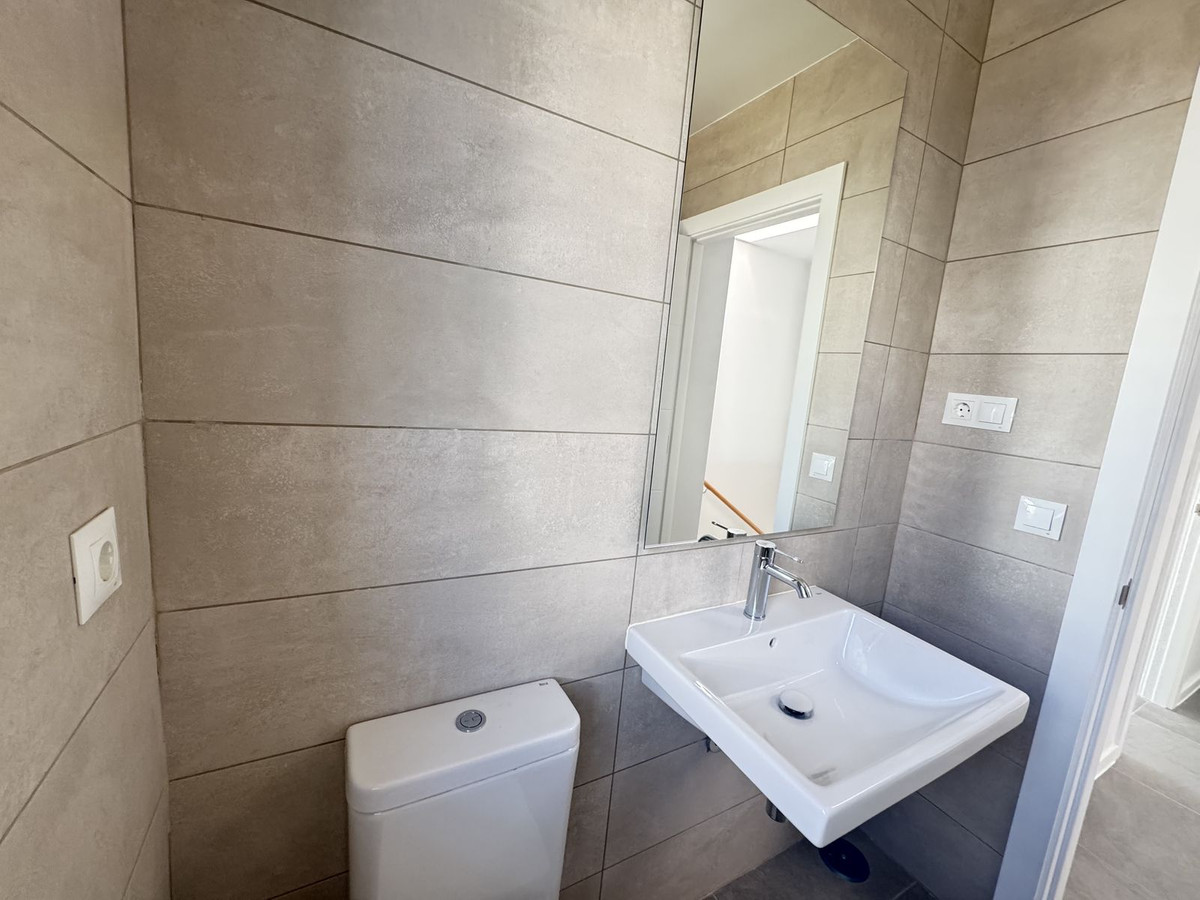 9dfa7af43864a576935bdb989e4c59ad - 6