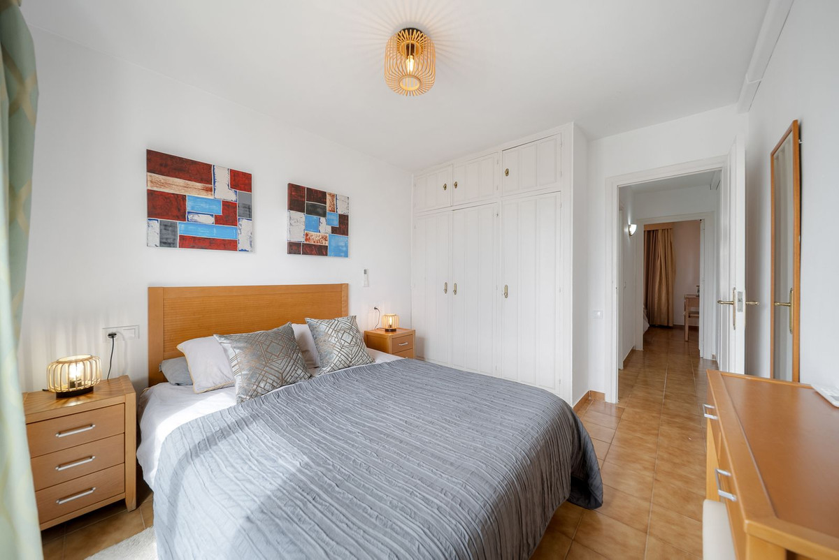 9e073de21fa597ef489e77823253e26a - 23