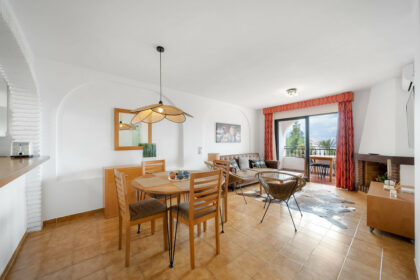 9e073de21fa597ef489e77823253e26a - 5