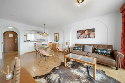 9e073de21fa597ef489e77823253e26a - 7