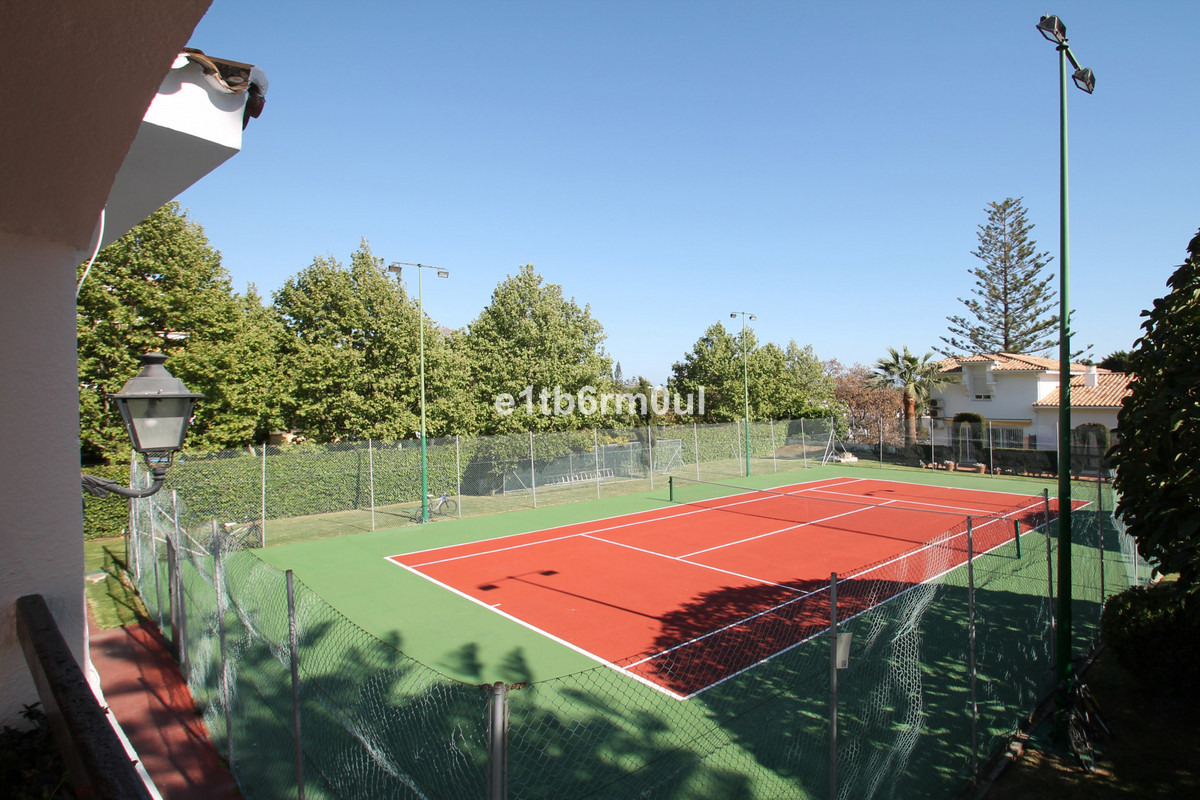 9e2f82fffc23f88453efd5d3c45cf2f4 - 13