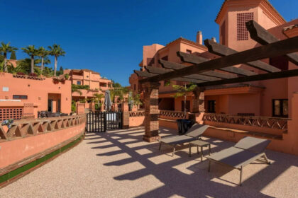 9e903c31ff42e093fae5230a13ae3940 - 21