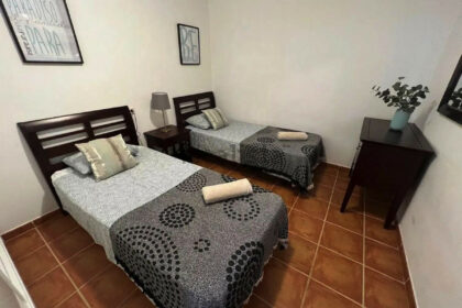 9e903c31ff42e093fae5230a13ae3940 - 24