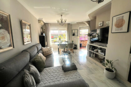 9ef1162d4a293a146780d92666024c3c - 10