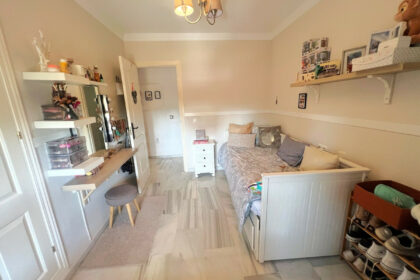 9ef1162d4a293a146780d92666024c3c - 14