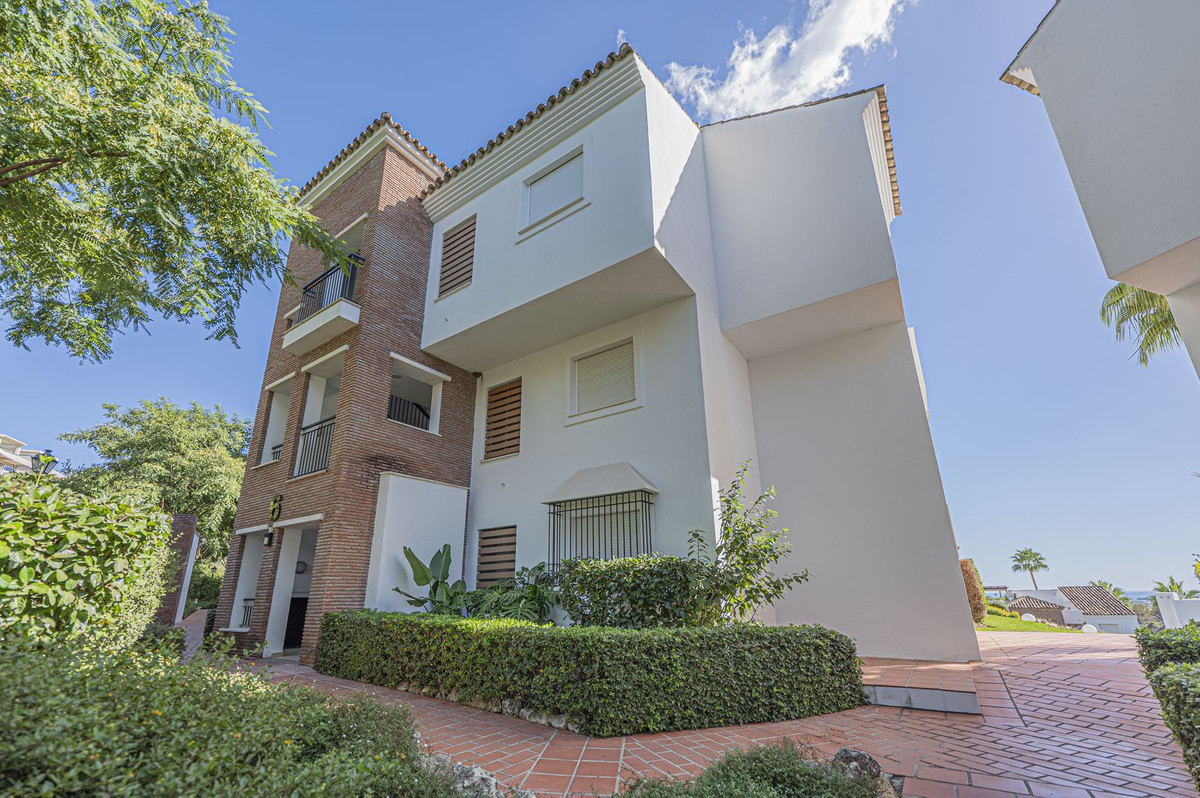 9f18246627353889f0ba2cf7ce41efc1 - 15