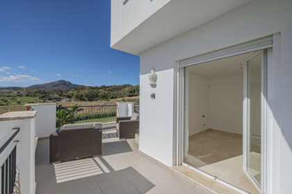 9f18246627353889f0ba2cf7ce41efc1 - 16