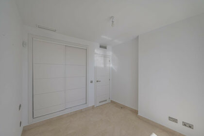 9f18246627353889f0ba2cf7ce41efc1 - 26