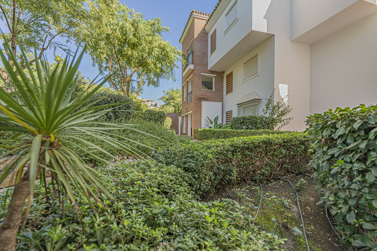 9f18246627353889f0ba2cf7ce41efc1 - 34