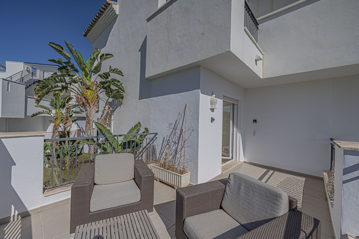 9f18246627353889f0ba2cf7ce41efc1 - 40