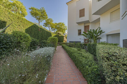 9f18246627353889f0ba2cf7ce41efc1 - 42