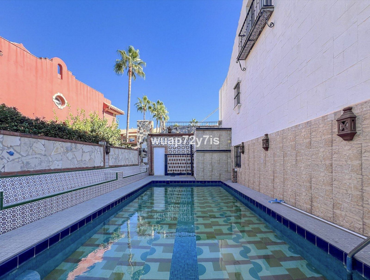 9f234c40e39f3ff38f2982829bb6eec6 - 11