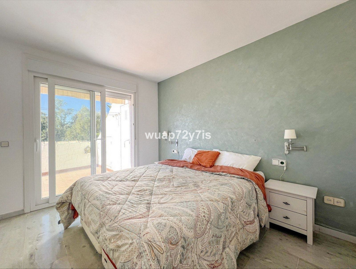 9f234c40e39f3ff38f2982829bb6eec6 - 16