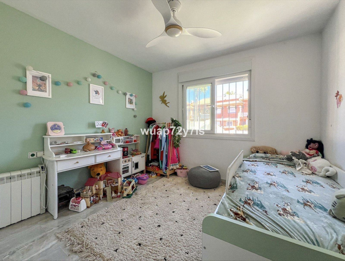 9f234c40e39f3ff38f2982829bb6eec6 - 24