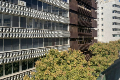 9f264aba3309f18ce15ca575bf4bc46b - 1