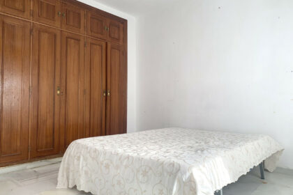 9f264aba3309f18ce15ca575bf4bc46b - 13