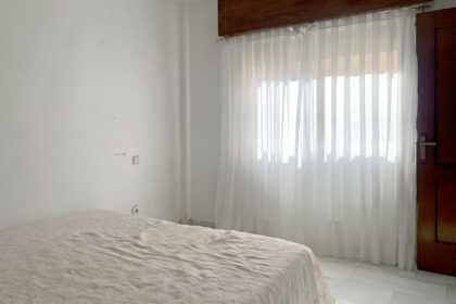 9f264aba3309f18ce15ca575bf4bc46b - 18