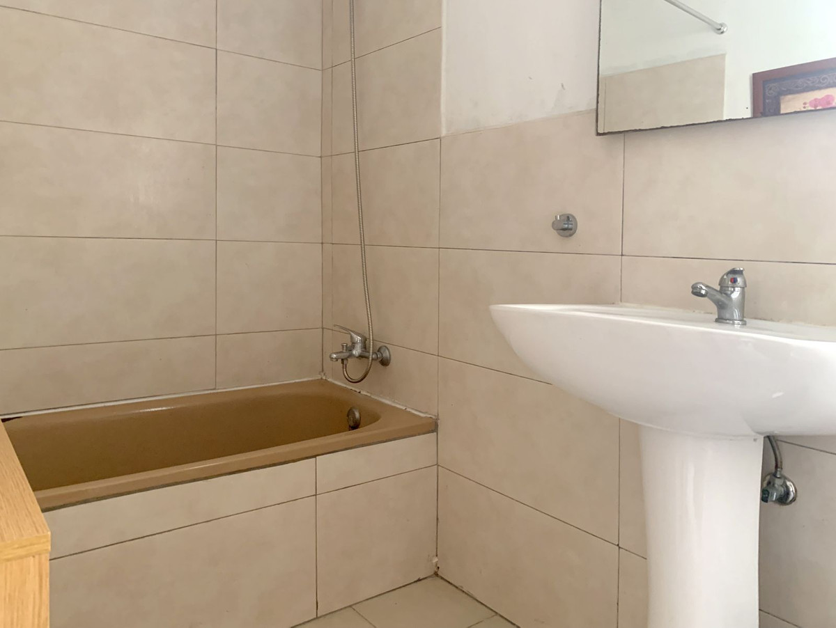 9f264aba3309f18ce15ca575bf4bc46b - 8