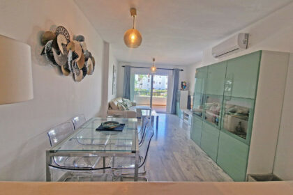 9f952b8358b44f097fed51d24bb7b20b - 14