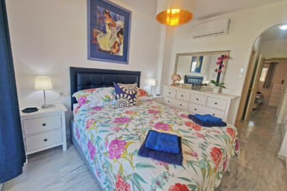 9f952b8358b44f097fed51d24bb7b20b - 23