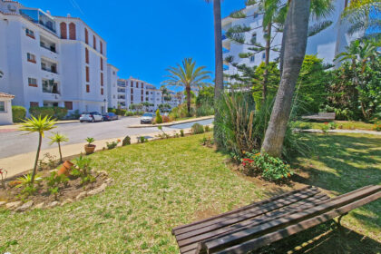 9f952b8358b44f097fed51d24bb7b20b - 37