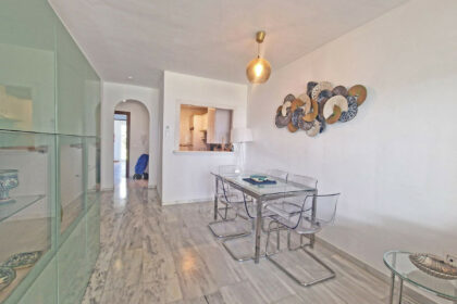 9f952b8358b44f097fed51d24bb7b20b - 9