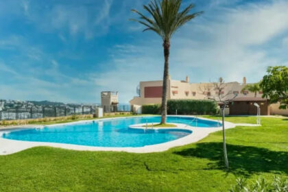 a020e26dd13db91ef4811ed04cf2fc4b - 1